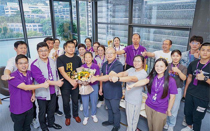 我们致力于创建